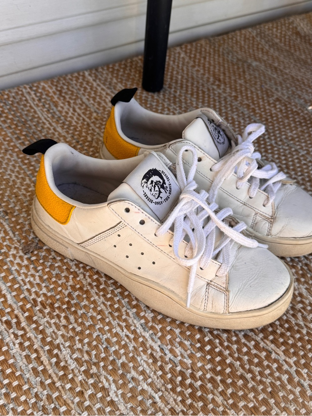 Diesel S-Clever Low W Leather Sneakers – Women’s US 7 / EU 37